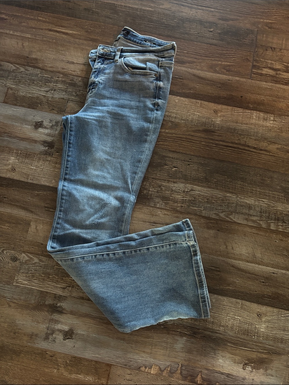 Judy Blue Women's Light Blue Denim Jeans - boot cut. Size 9/29. Gently used.